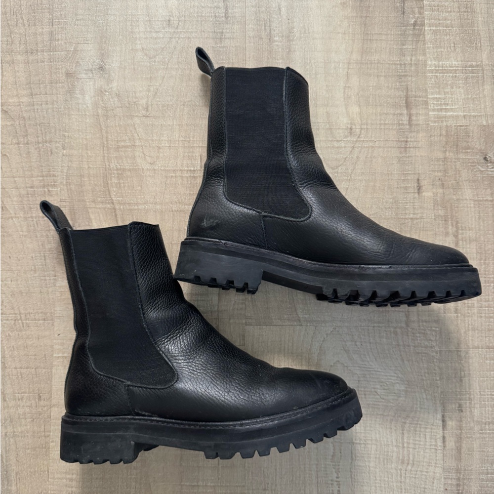 Women’s Reformation Black Chelsea Lug Sole Boots - Classic Slip-On Style